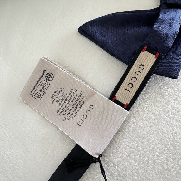 New Silk Gucci GG Jacquard Blue Bow Tie - Picture 6 of 6